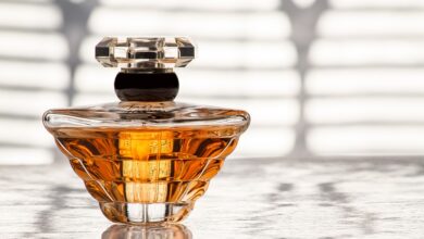 How to Make Your Perfume Last Longer: Tips