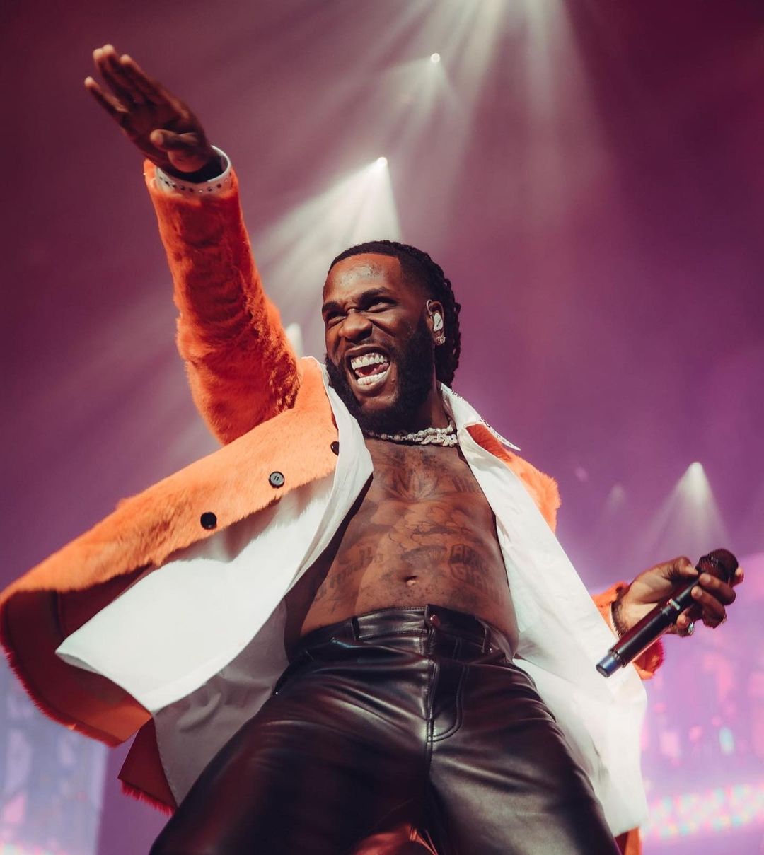 Burna Boy Biography - Afrobeats Legend Awards, Albums, Networth, Songs, Personal Life